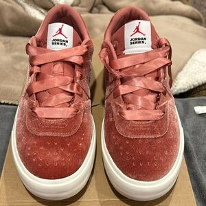 Jordan Series ES SE Wmns